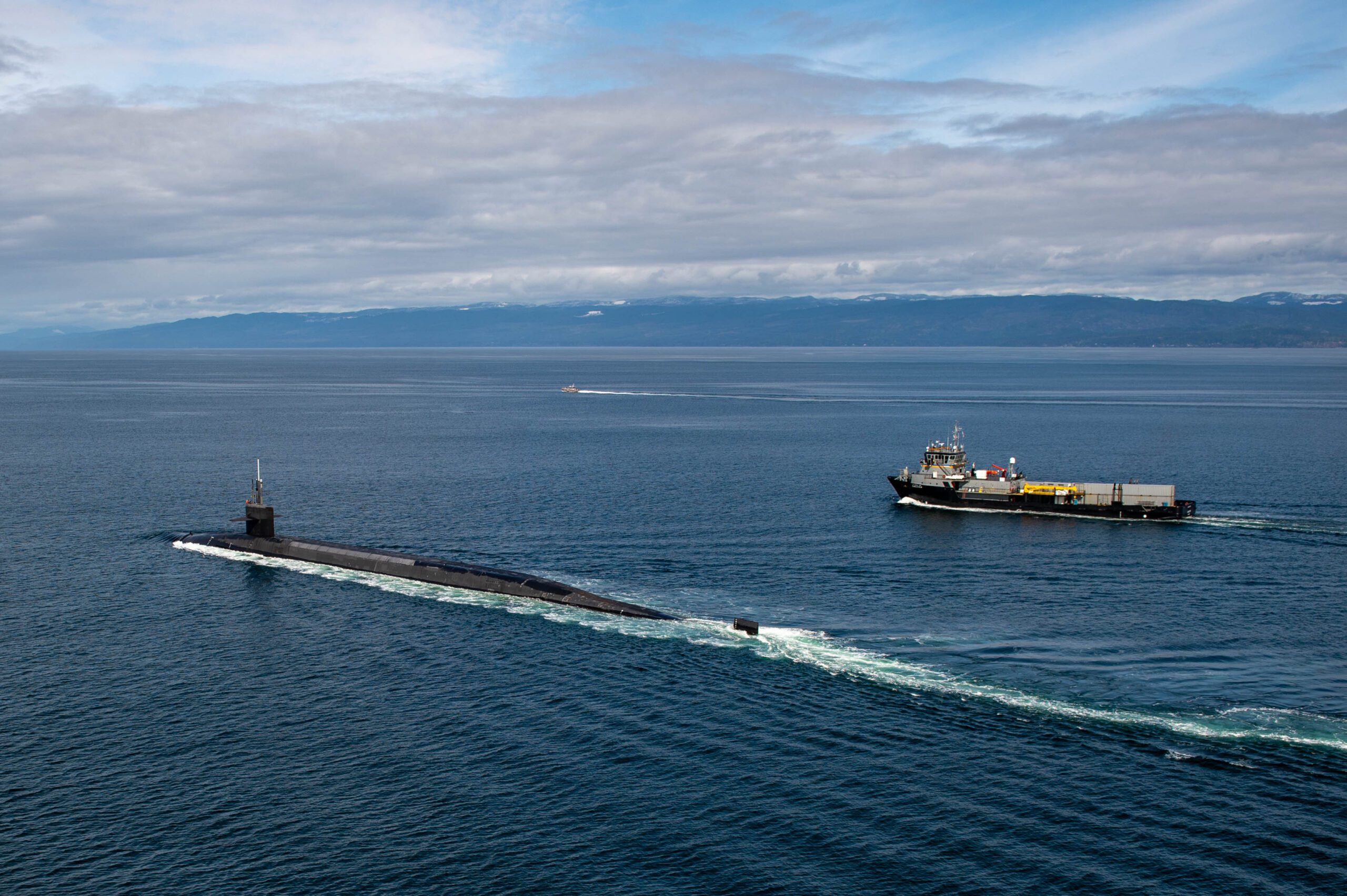 USS Maine (SSBN 741) transits the Puget Sound