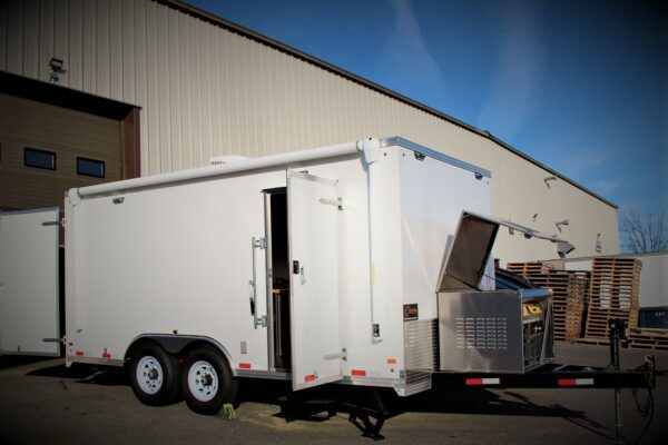 16-Ft. Mobile Workspace Center